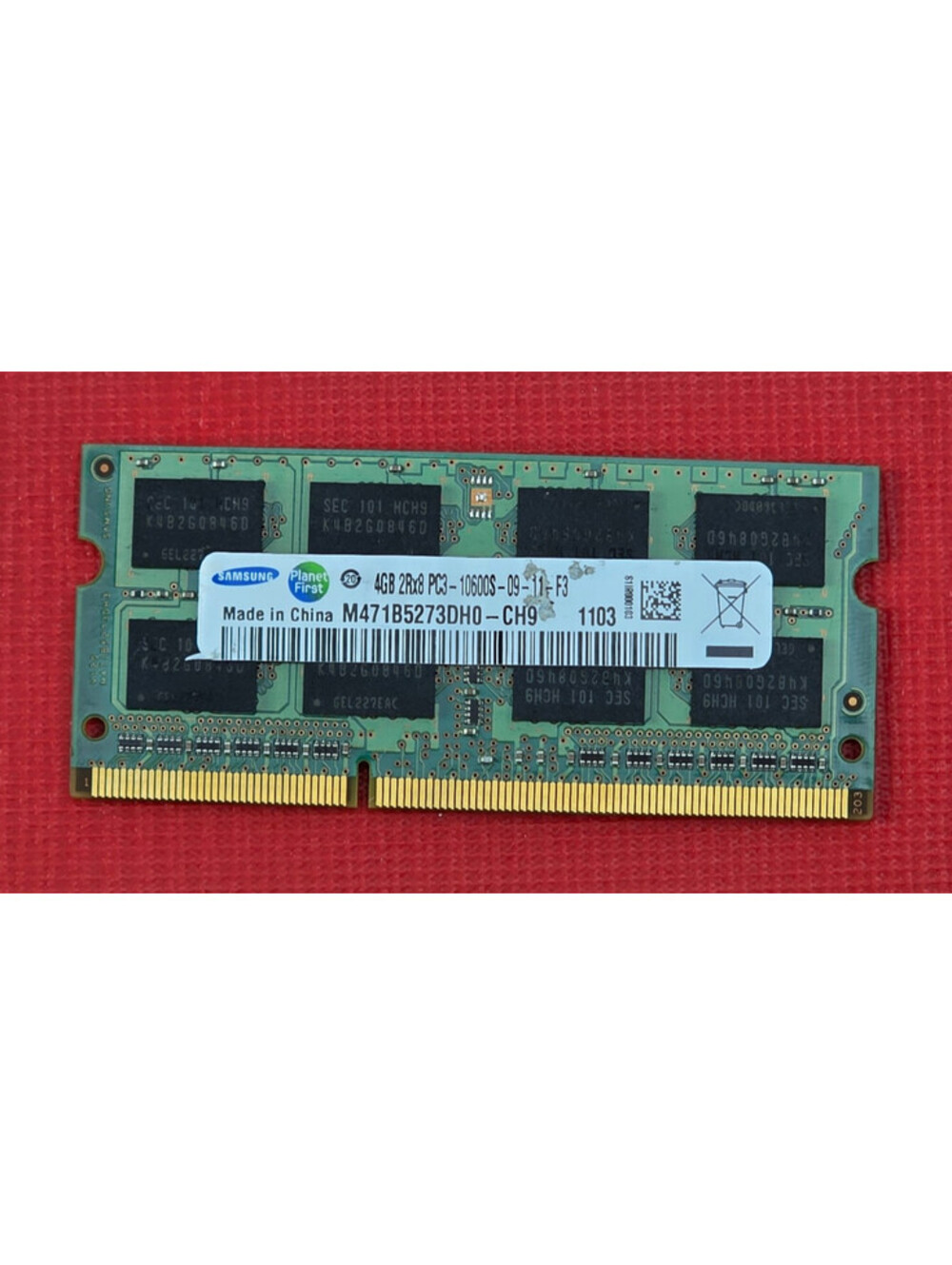 Samsung 4GB PC3-10600S DDR3-1333 SO-DIMM Laptop Memory M471B5273DH0-CH9